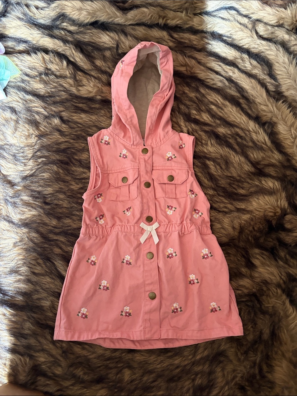 Little Lass Pink Hooded Snap Front Dress with Embroidered Accent Size 6